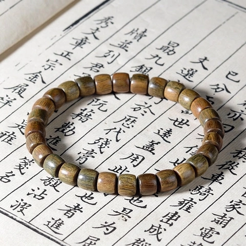 Groen Sandelhout Kralen Armband Met Houten Ton Kralen En Pruimenbloesem Hanger Etnische Stijl Boeddhistische Meditatie Sieraden Voor Vrouwen