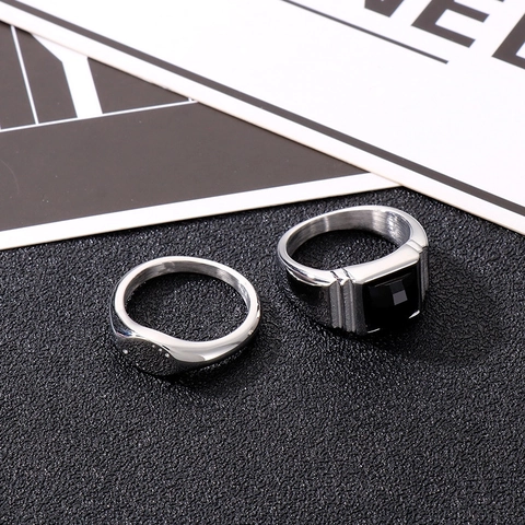 Vintage Herren Quadratisch Schwarz Edelstein Ring 316L Edelstahl Geometrisch Horizontal Rille Schmuck Zubehör