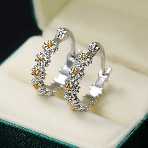 Daisy Flower Hoop Earrings Two Tone Copper Floral Jewelry Sweet Pastoral Style For Women