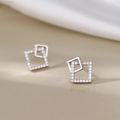 Korean Light Luxury Copper Geometric Square Stud Earrings Rhinestone Niche Design Fashion Simple Gold Plated Ear Bone Studs Women Jewelry