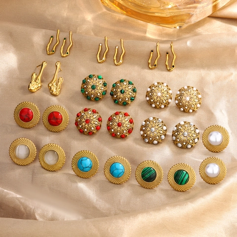 Vintage Palace Style Hollow Out Turquoise Artificial Pearl Rhinestone Stud Earrings Stainless Steel 18K Gold Plated Jewelry