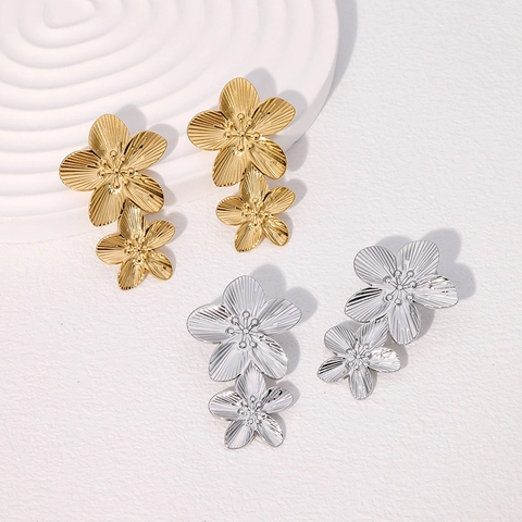 Vintage Flower Stud Earrings Stainless Steel Double Layer Brushed Floral Texture Light Luxury Jewelry For Women