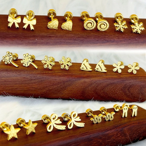 Pendientes de Botón de Acero Inoxidable Oro Mate Para Mujer Diseño Simple Mariposa Copo de Nieve Corazón Serpiente Fantasma Estrella Flor Diente de León Joyería