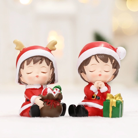Christmas Resin Doll Ornaments Cute Desktop Decoration Cartoon Boy And Girl Figures Reindeer Hat Holiday Home Decor