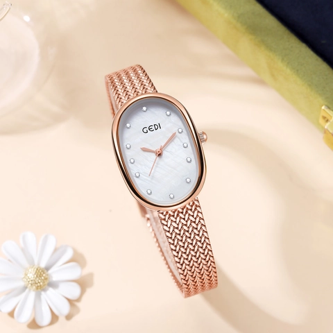 Women's Quartz Watch Oval Mother Of Artificial Pearl Dial Rhinestone Elegant Waterproof Woven Mesh Alloy Strap Vintage Luxury