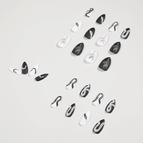 Press On Nails Schwarz Weiß Schlange Blatt Muster Lange Stiletto Matt Gothic Kunstnägel Wasserdicht Abnehmbar