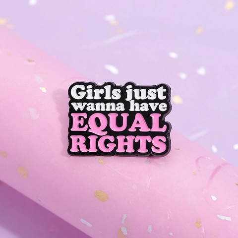 Pin De Esmalte Feminista Insignia Aleación Lema Igualdad De Género Alfileres De Solapa Para Ropa Mochila Chaqueta Accesorio
