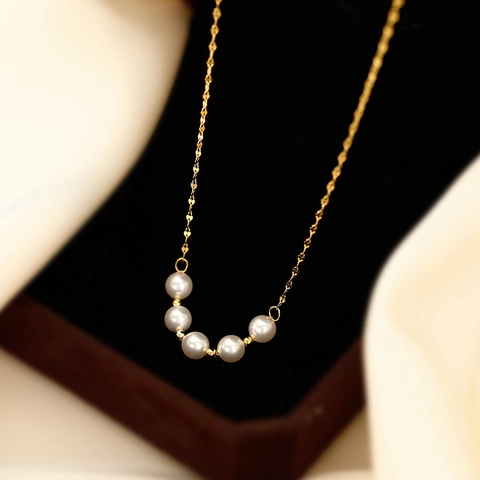 Smile Artificial Pearl Necklace Titanium Steel Clavicle Chain Minimalist Light Luxury Jewelry For Women Elegant Round Artificial Pearls Aesthetic