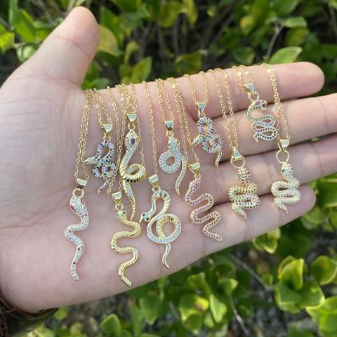 Collana Pendente Serpente Rame Zirconia Cubica Placcato Oro 18K Micro Pave Gioielli Animali Tendenza Personalizzato Donne