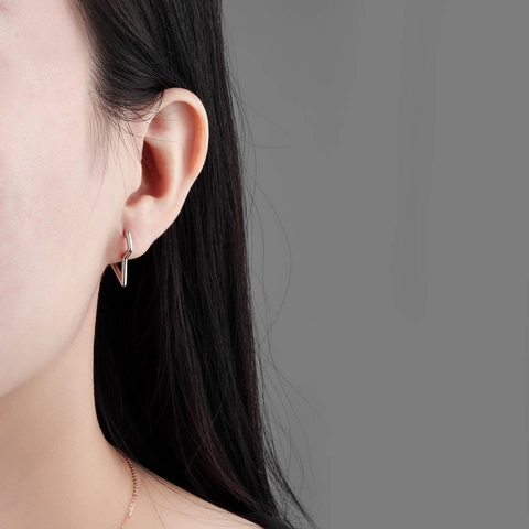 925 Sterling Silber Blitz Creolen Minimalistische Geometrische Unregelmäßige Ohrschnallen Schicker Schmuck Für Damen