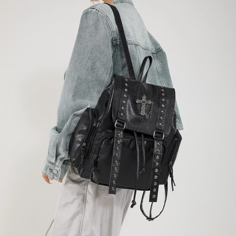 Gothic Punk Damen PU Leder Rucksack Mit Nieten Und Metallkreuz Dekoration Kordelzug Multi-Tasche Streetwear