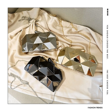 Borsa Da Sera Geometrica Pochette In Acrilico Metallico Sfaccettato Rigida Crossbody Con Tracolla A Catena Elegante