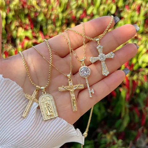 Collier Pendentif Croix Cuivre Plaqué Or 18K Avec Zircone AAA Bijoux Religieux Jésus Vierge Marie Clé Pour Hommes Femmes