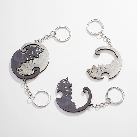Wooden Acrylic Animal Couple Keychain Otter Cat Hedgehog Raccoon Pendant Valentine's Day Gift For Lovers Friends Key Ring