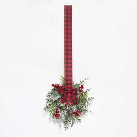 Mini Ghirlanda Natalizia Artificiale Eucalipto Pino Bacche Rosse Effetto Neve Nastro A Quadri Buffalo Decorazioni Natalizie Casa