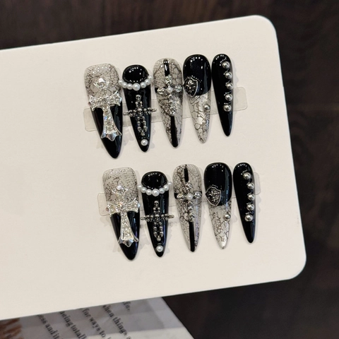 Gothic Black Lace Press On Nails Long Stiletto Coffin Fake Nails With Alloy Cross Heart Artificial Pearl Rhinestones Y2K Punk Dark Girl Handmade Manicure Set