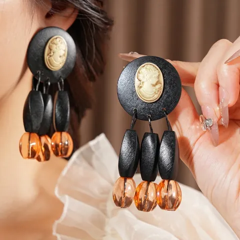 Vintage Σκουλαρίκια Cameo Πορτρέτο Με Ασημένιο Κούμπωμα Ξύλινες Χάντρες Ακρυλικό Κεχριμπάρι Ρετρό Στυλ Για Γυναίκες