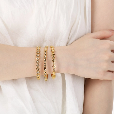 Bracciale Rigido In Acciaio Inossidabile Design Trifoglio Fiore Con Zirconi Elegante Gioiello Placcato Oro Donna