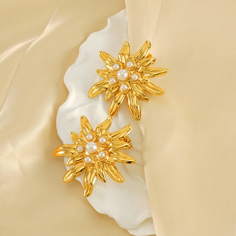 Orecchini A Lobo Fiore Acciaio Inossidabile Placcato Oro 18K Con Künstliche Perle Artificiali Design Floreale Vintage Per Donna