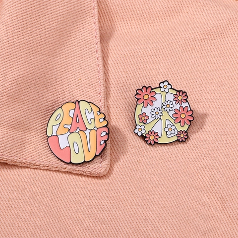 Broches Émaillées Peace Love Vintage Pour Femmes Enfants Alliage De Zinc Fleur De Marguerite Signe De Paix Épingles Pour Chapeaux Sacs