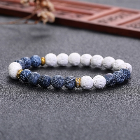 Pulsera De Cuentas Retro Con Piedra De Lava Blanca Y Cuentas De Grietas Azules Con Separadores De Aleación Dorada Y Pedrería