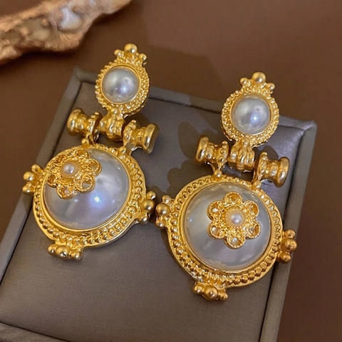 Vintage Artificial Baroque Pearl Flower Stud Earrings With 925 Sterling Silver Earring Post Elegant Palace Style Jewelry For Women