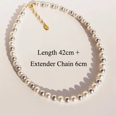 Elegante Ronde Tweekleurige Kunstparelketting Messing Verguld Franse Retro Minimalistische Niche Design Sieraden Voor Vrouwen