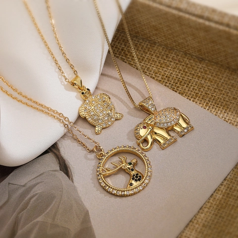 Collana Pendente Animale Rame Placcato Oro Delicato Zircone Elefante Tartaruga Cervo Elegante Moda Gioielli Donna
