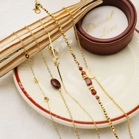 Bracciale Placcato Oro in Acciaio Inossidabile Vintage per Donna Pendente a Luna in Pietra Naturale Accessorio di Moda Geometrico Sovrapponibile