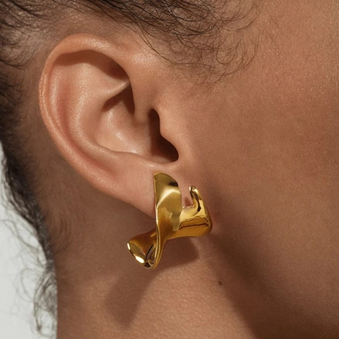 18K Gold Plated Brass Irregular Wrinkled Leaf Stud Earrings For Women Modern Geometric Metallic Textured Jewelry Earrings