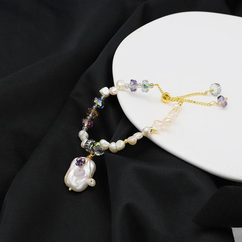 Élégant Bracelet Baroque en Perle d'Eau Douce pour Femmes Design Original Perles de Cristal Strass Bijoux en Alliage Réglables