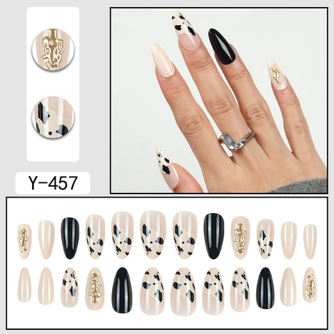 Cow Pattern Press On Nails Mit 3D Gold Liquid Metal Textur Mandel Lang Künstliche Falsche Nägel Schwarz Weiß Süß Stil