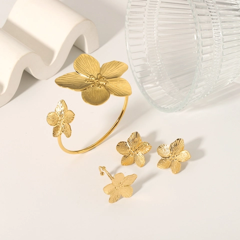 Vintage Stainless Steel Gold Flower Jewelry Set Waterproof Floral Open Bracelet Earrings Adjustable Ring For Women Jewelry