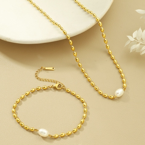 Ensemble Collier Bracelet Perles d'Eau Douce Style Ins Français Minimaliste Acier Titane Or Chaîne de Perles Ovales Bijoux Femme