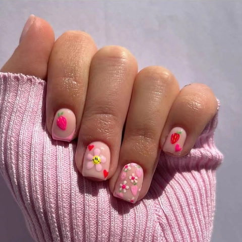Short Square Artificial Nails Pink French Flower Smile Face Strawberry Cute Sweet Ins Style False Nails