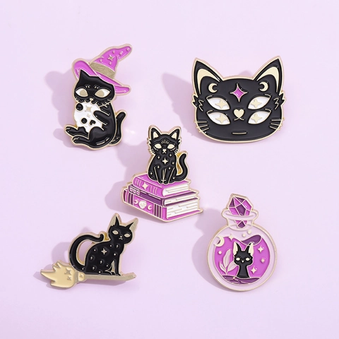 Halloween Magie Trank Katze Emaille Brosche Pin Gothic Hexen Schwarze Katze Trankflasche Zauberbuch Legierung Abzeichen Schmuck