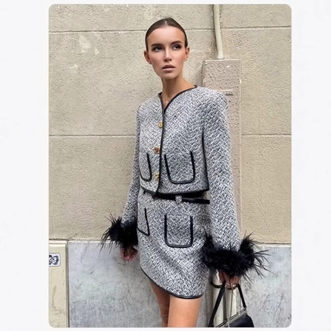 Women Tweed Crop Jacket And Mini Skirt Elegant Socialite Outfit Feather Cuffs Golden Buttons Light Grey Style