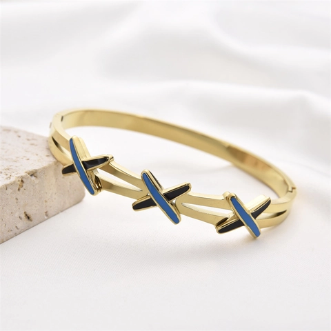 Edelstahl Armreif Für Damen Vergoldet Hohl X-Form Kreuz Design Mit Emaille Und Funkelndem Zirkonia Mode