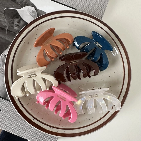 French Vintage Acetate Hair Claw Clip Oval Shark Clip Elegant Solid Color Hair Accessory For Women With Gold Letter Print