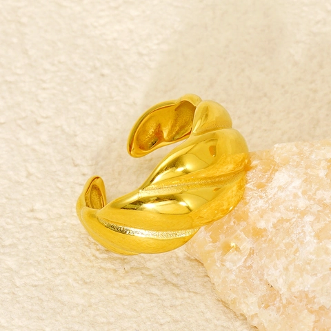 Croissant Twist Ring 18K Gold Plated Stainless Steel Spiral Textured Chunky Open Adjustable Jewelry For Women