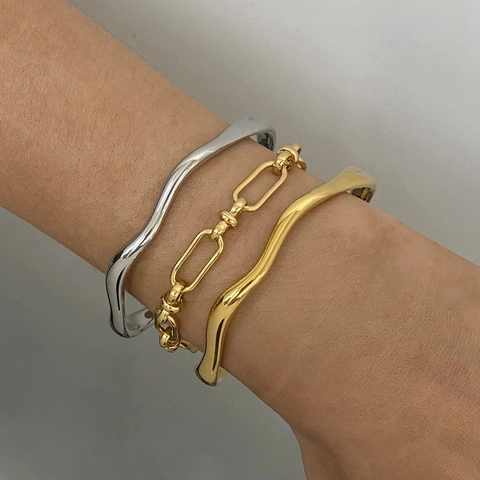 Stainless Steel Wave Open Cuff Bangle Paperclip Link Bracelet 18K Gold Plated Waterproof Hypoallergenic Elegant Jewelry