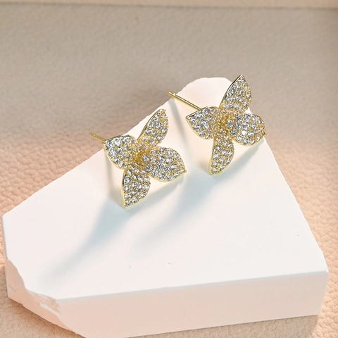 Vlinder Oorknopjes Met AAA Zirconia Micro Pave Messing Sieraden En en Oorpunt Elegant Vrouwen