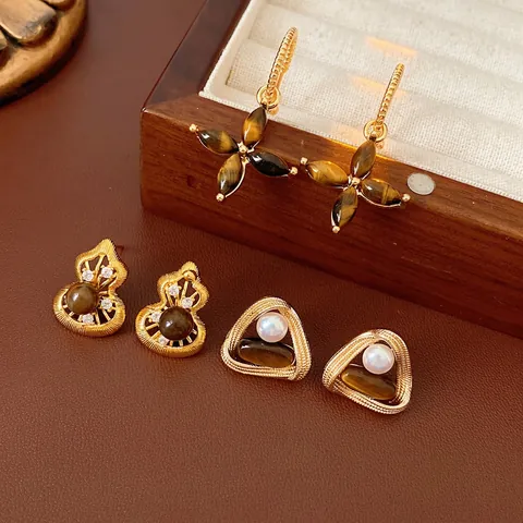 Vintage Tiger Eye Artificial Pearl Earrings With Silver Earring Post Gold Plated Flower Wu Lou Triangle Elegant Jewelry For Women