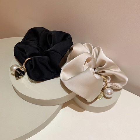 Elastico Per Capelli Scrunchie In Raso E Raso Con Perla Artificial E Ciondolo A Cuore Dorato Per Donna Accessorio Capelli Stile Coreano