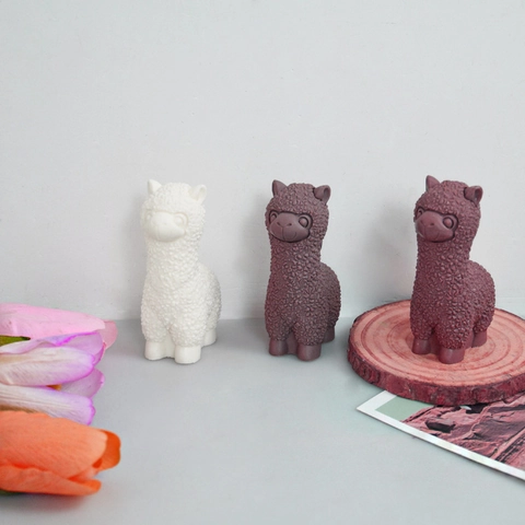 3D Alpaca Shape Silicone Mold For DIY Scented Candle Plaster Ornament Handmade Soap Making Tool Animal Design