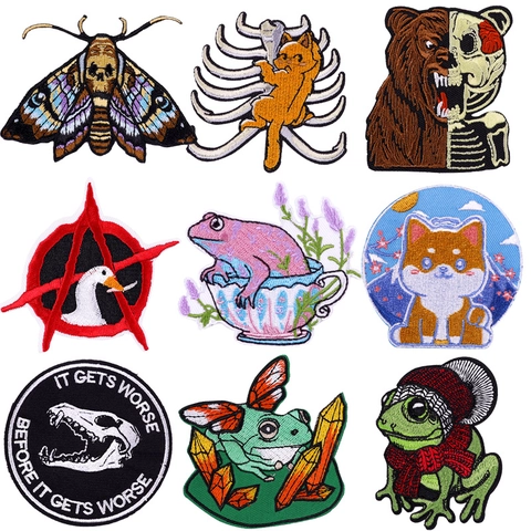 Punk Frog Embroidered Iron On Patches Cartoon Animal Skull Moth Decorative Applique For Clothing Jackets Backpacks
