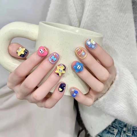 3D Cartoon Handmade Press On Nails Reusable Colorful Resin Short Round Artificial Nails Sweet Cute Style