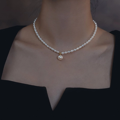 Handmade Minimalist Freshwater Pearl Mother Of Pearl Necklace Vintage Baroque Pearl Pendant Choker Fashion Jewelry For Women