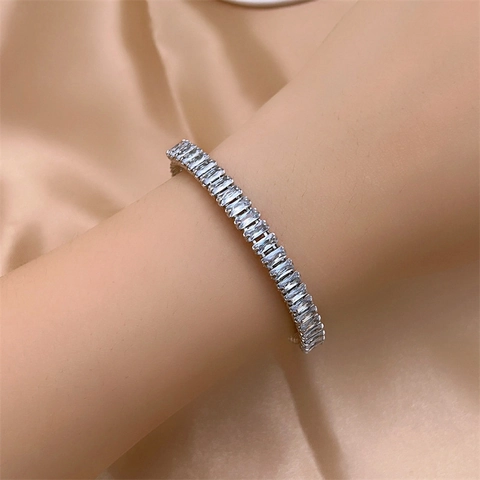 Bracciale Rigido Da Donna Zircone Taglio Baguette Incastonato Elastico Estensibile Placcato Oro Gioielli Minimalisti Eleganti