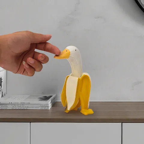 Creative Banana Duck Figurine Resin Sculpture Desk Decoration Cute Funny Animal Statues Home Office Ornaments